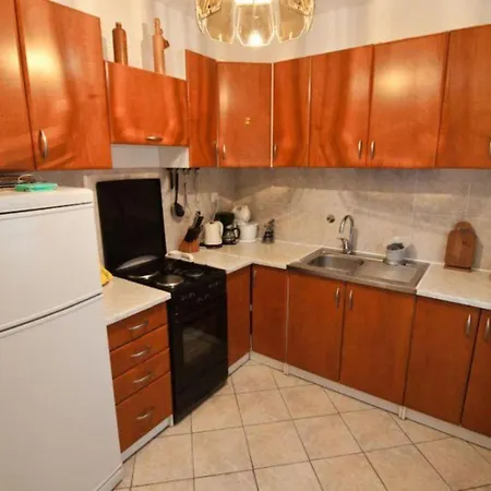 Three Bedroom With Sea View Апартаменти *